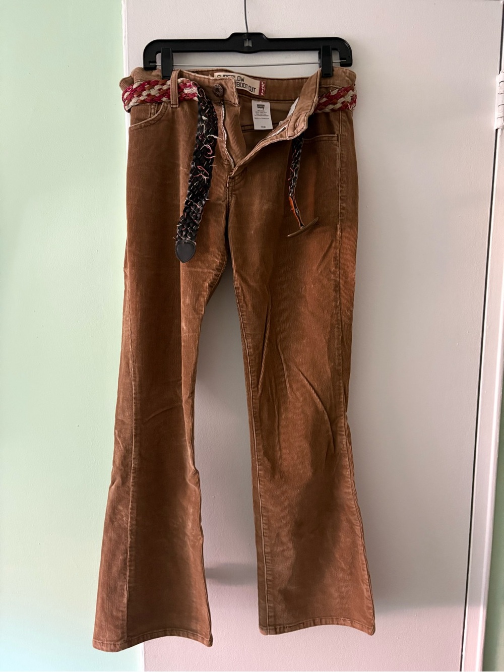 Levi’s Corduroy bootcut Jeans in Brown, size 13M